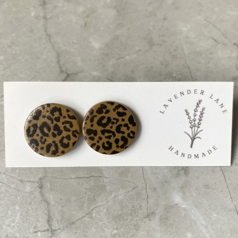 Jenna large leopard studs