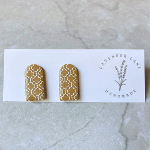 Helena arch pattern print studs